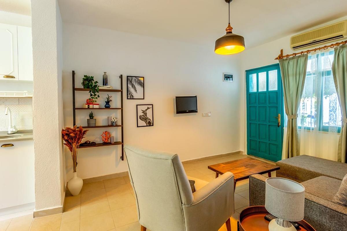Avlu Otel Datca Bagian luar foto